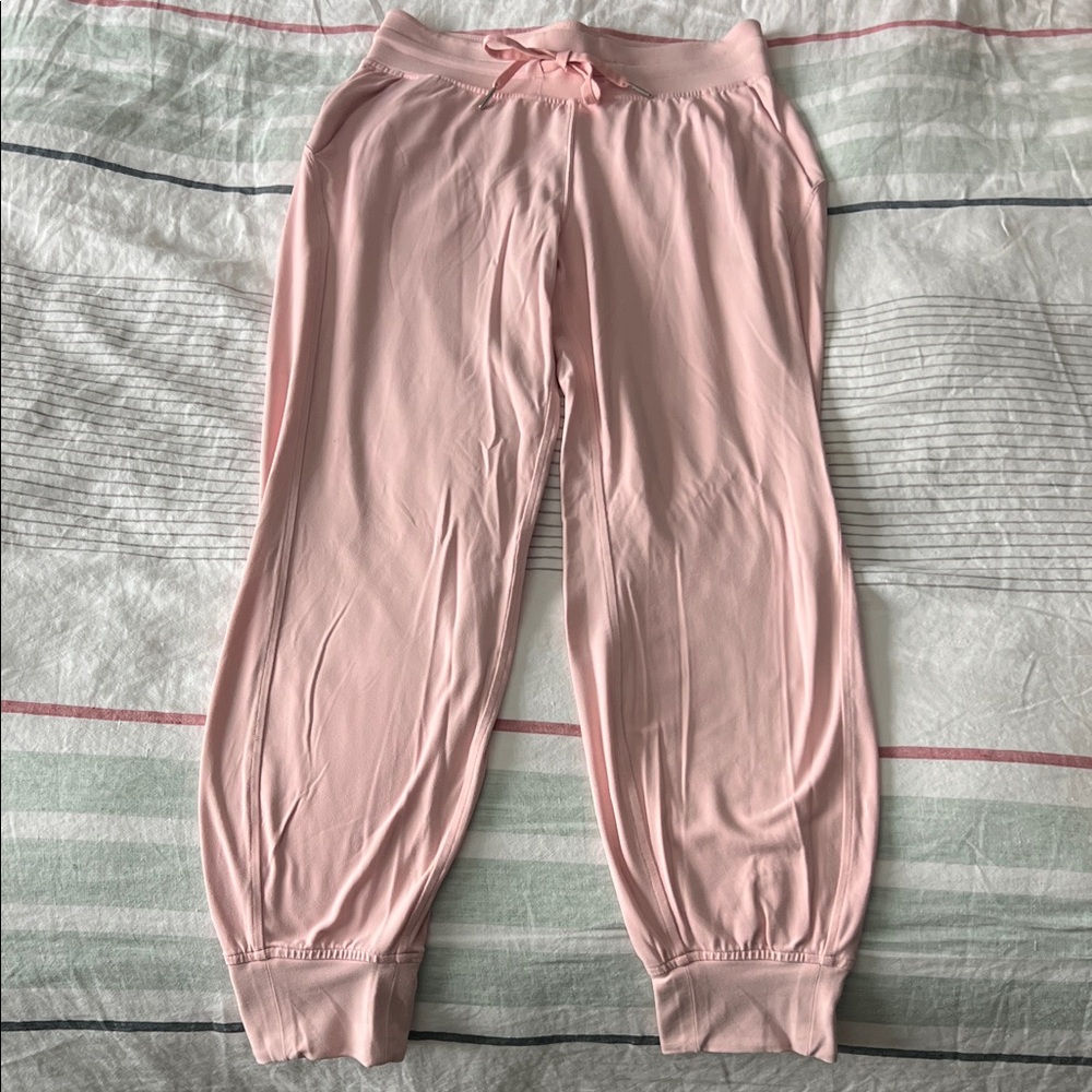 Lululemon Pink Jogger Pants with pockets